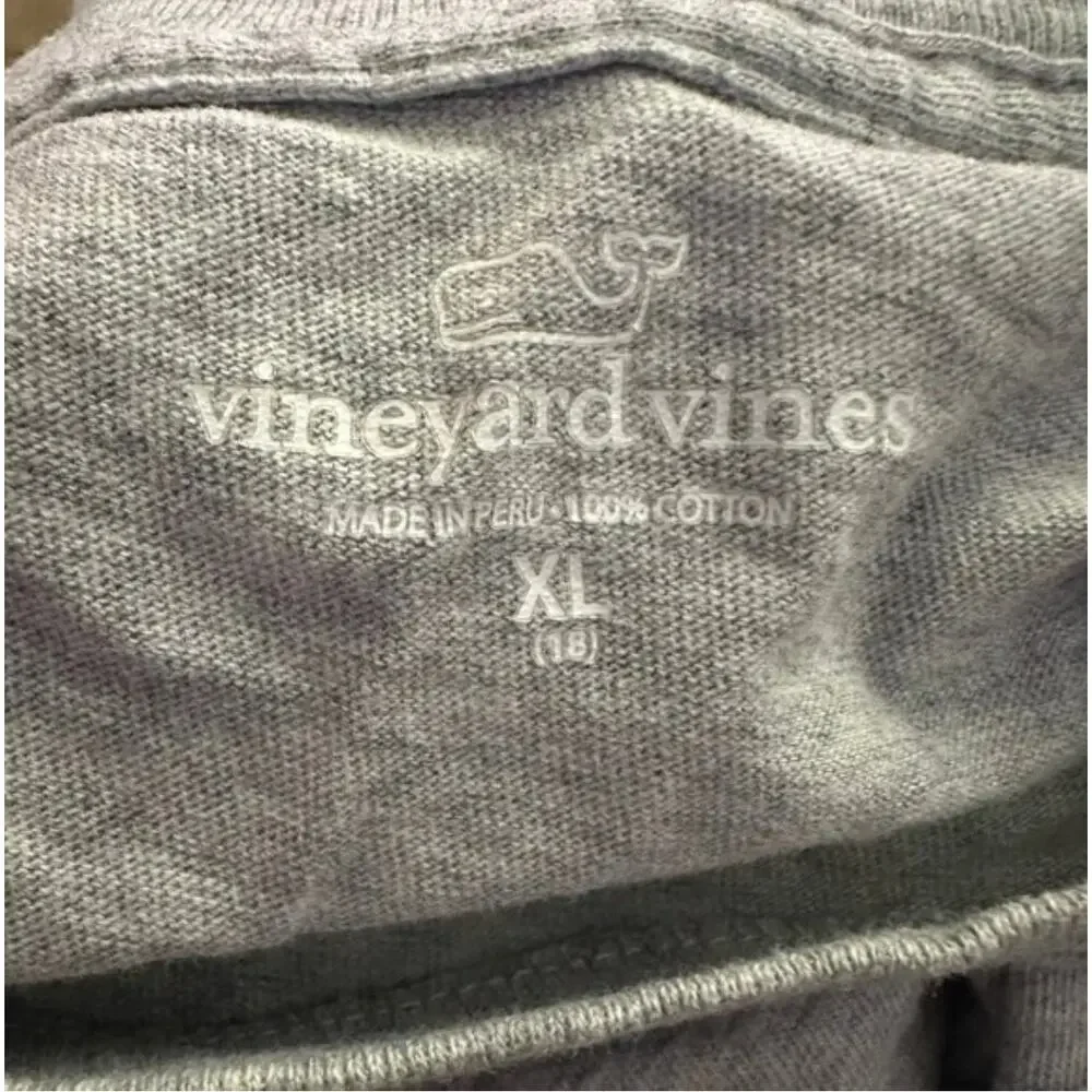 Vineyard Vines Hockey Tee Pocket Light Grey Boy's Size 18
